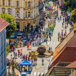 Promenáda v barvách chmele